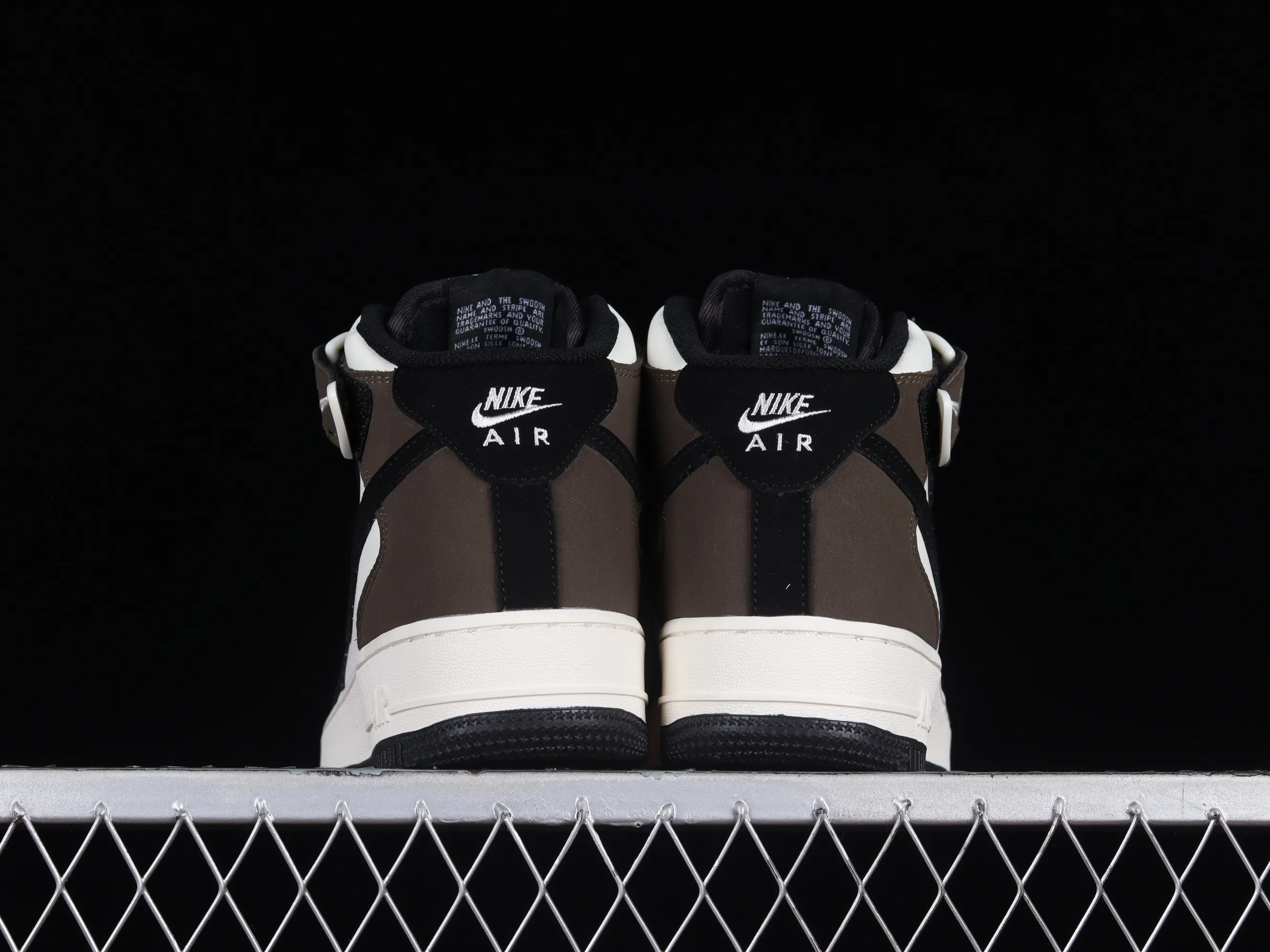 All categories Nk Air Force 1 Air Force series Nk Air Force 1 Mid Air Force mid-top Nk Air Force 1'07 Mid mocha black stitching Air Force One mid-top sports and leisure sneakers GH5696-023